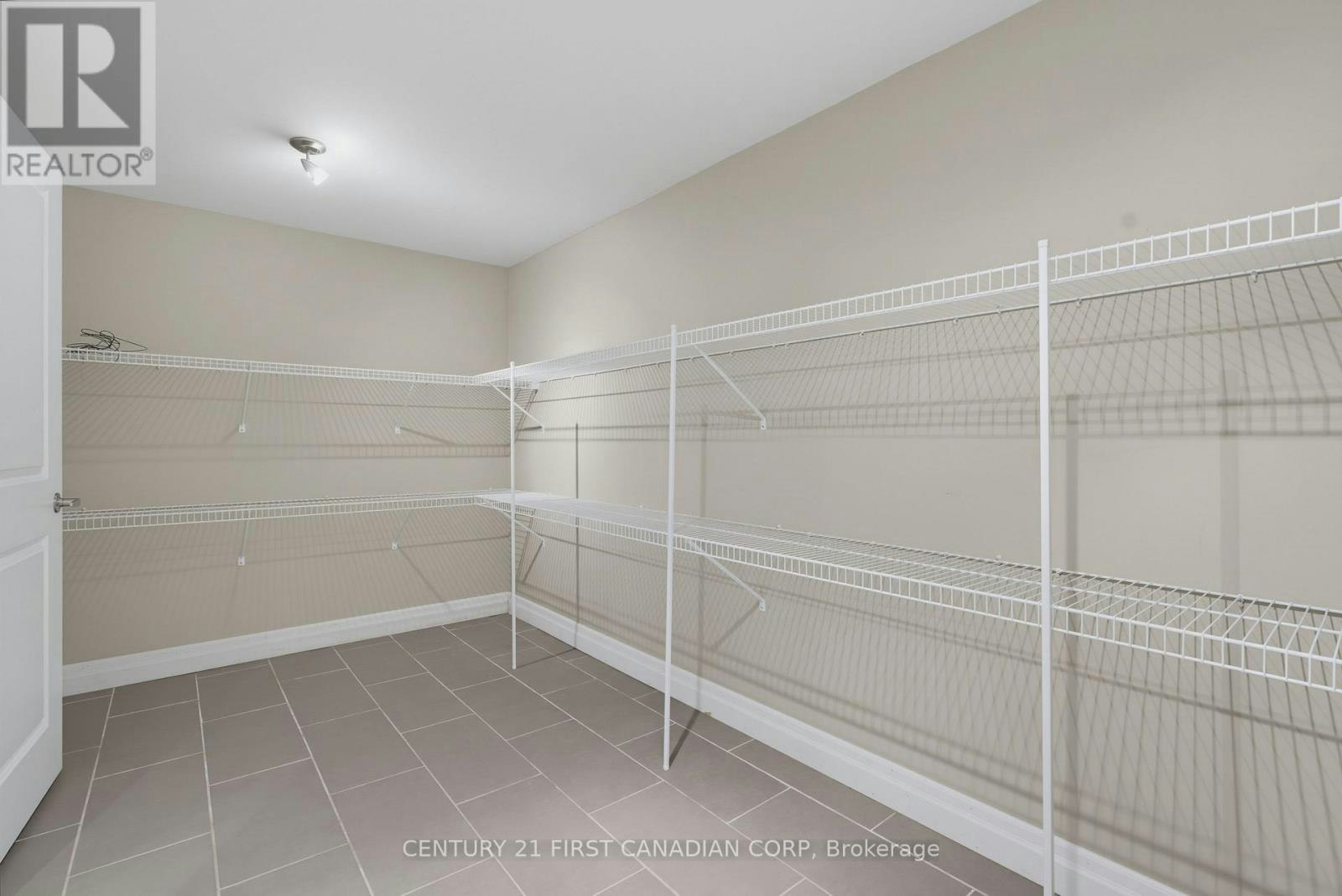 1018 Medway Park Drive, London, ON, N6G 0E4 - 38