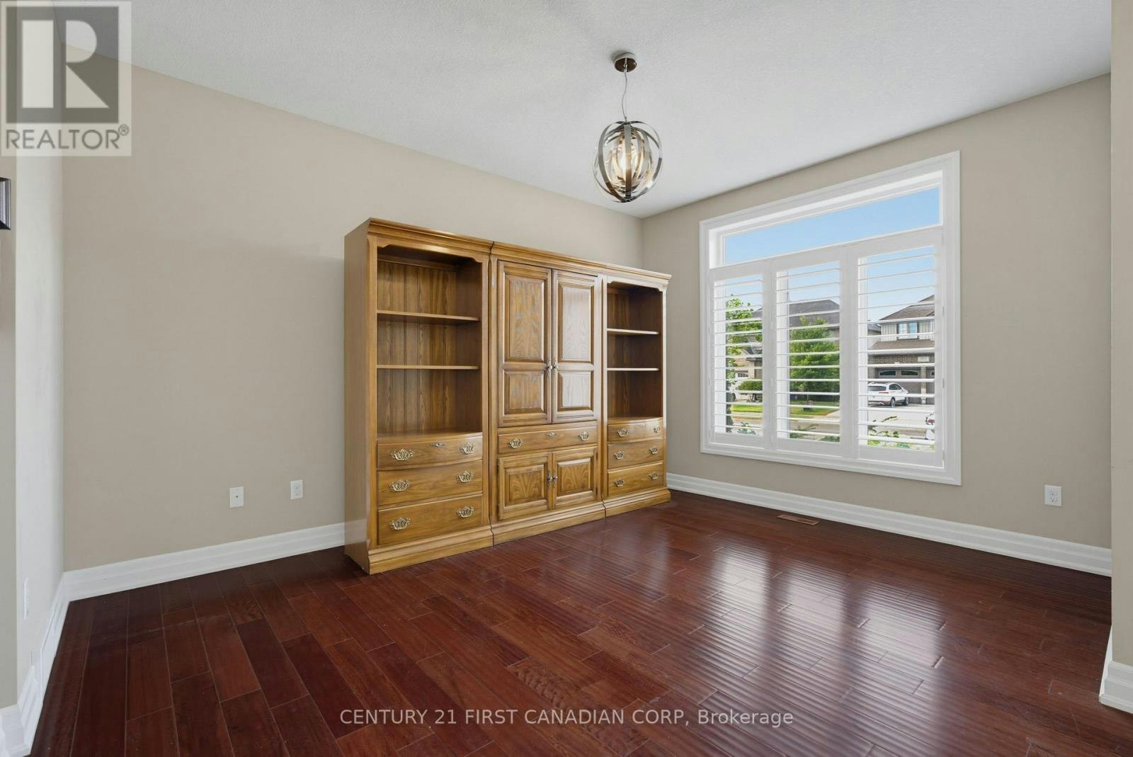 1018 Medway Park Drive, London, ON, N6G 0E4 - 7