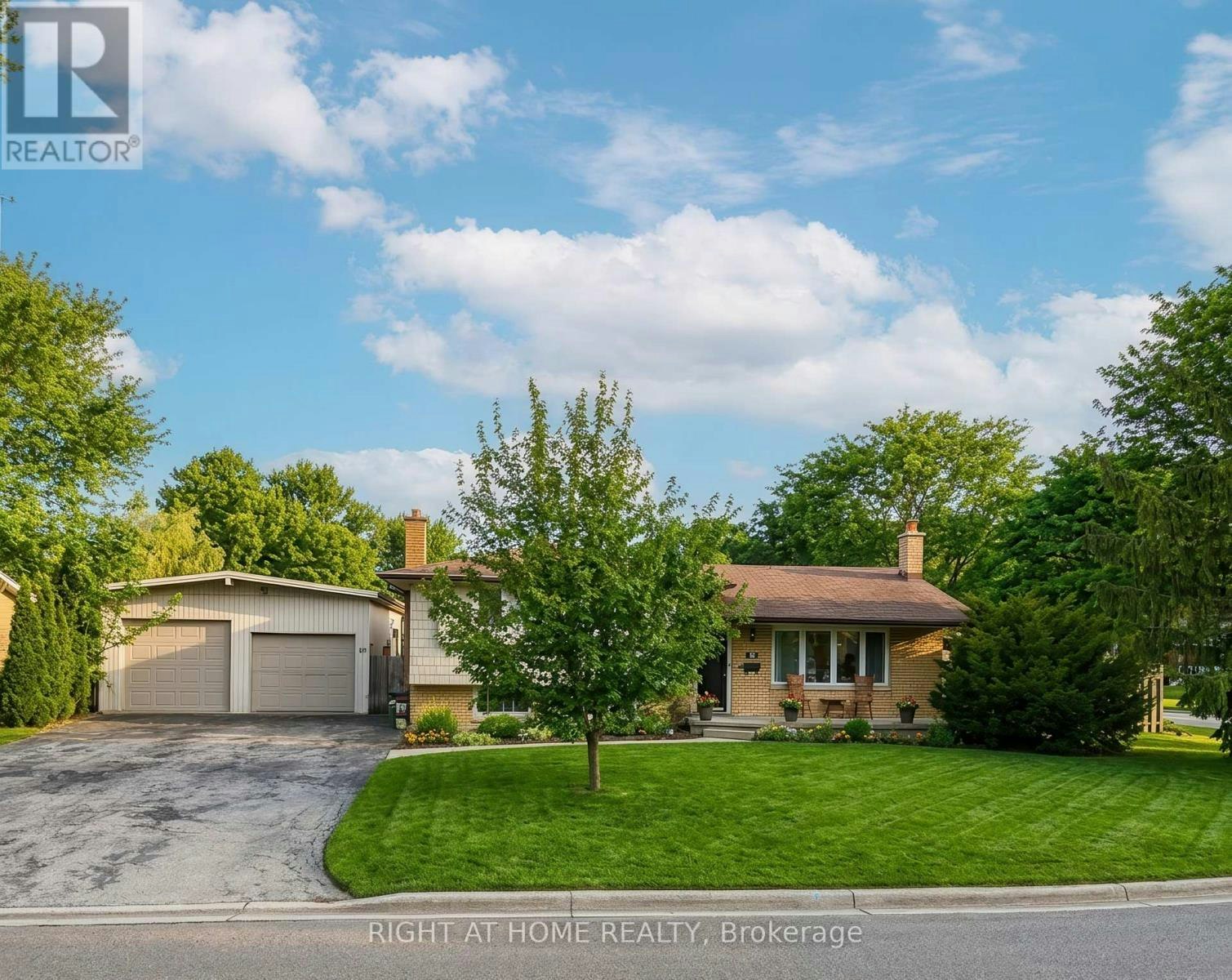 68 Downing Crescent, London, ON, N6C 3C8