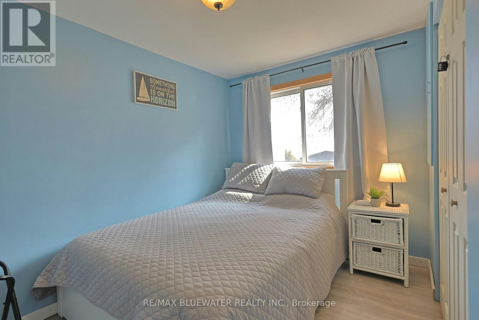 9897 Eric Street, Lambton Shores, ON, N0M 2N0 - 25