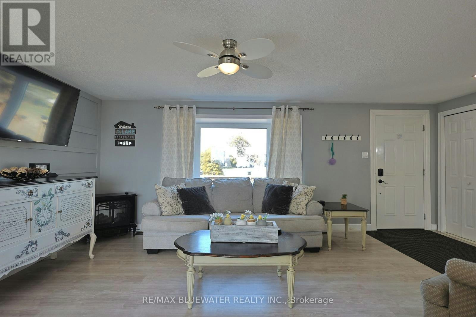 9897 Eric Street, Lambton Shores, ON, N0M 2N0 - 15