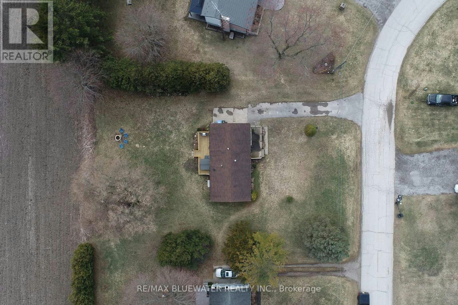 9897 Eric Street, Lambton Shores, ON, N0M 2N0 - 6