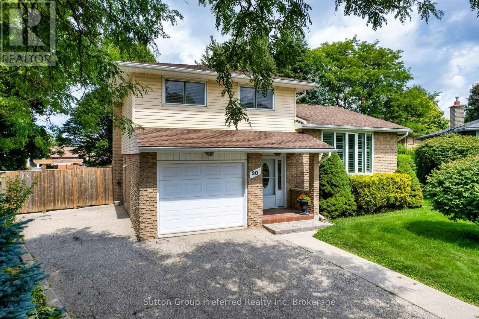 30 Peers Place, Woodstock, ON, N4S 8G8