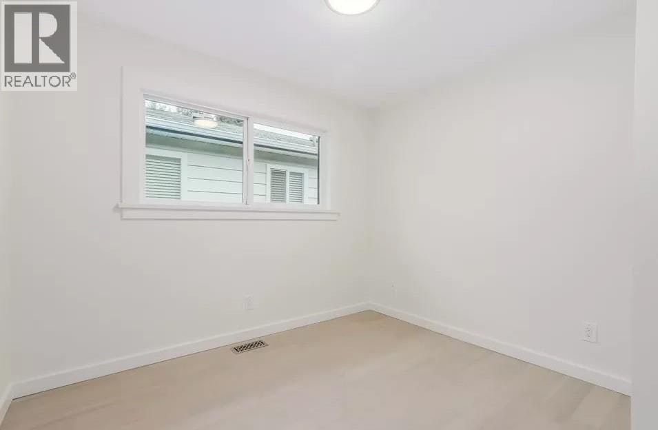 UPPER-2680 Trinity Street, Vancouver, BC, V5K 1E4 - 16