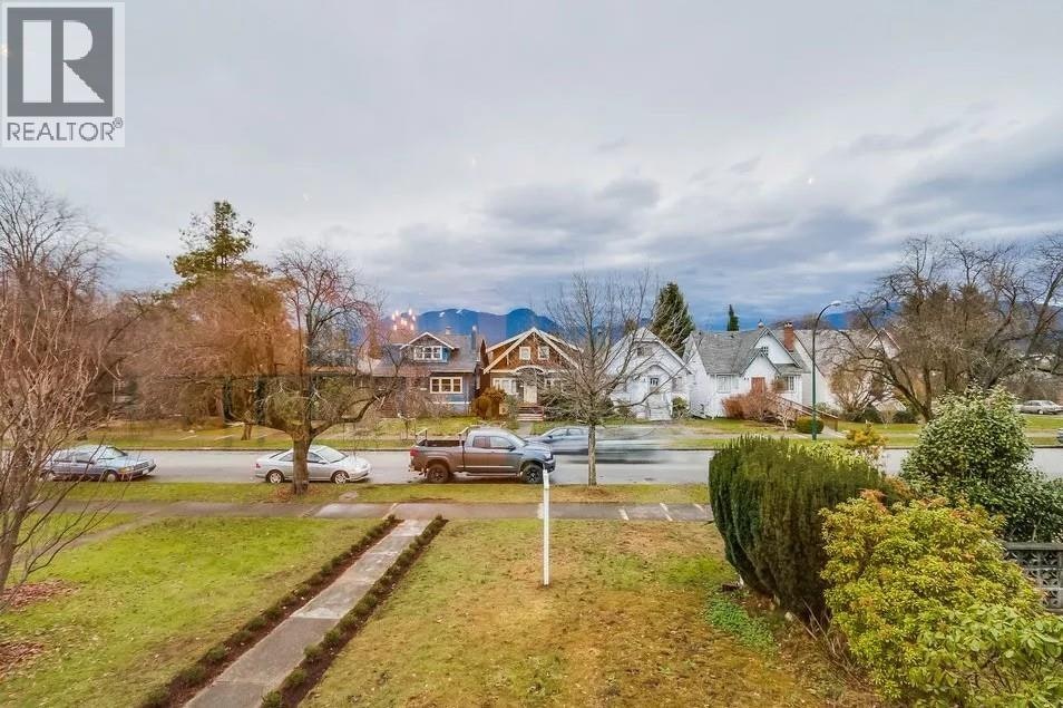 UPPER-2680 Trinity Street, Vancouver, BC, V5K 1E4 - 22
