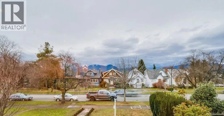 UPPER-2680 Trinity Street, Vancouver, BC, V5K 1E4 - 22