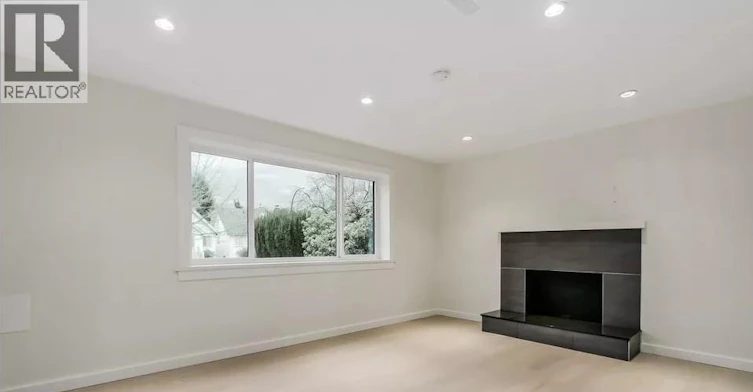 UPPER-2680 Trinity Street, Vancouver, BC, V5K 1E4 - 8