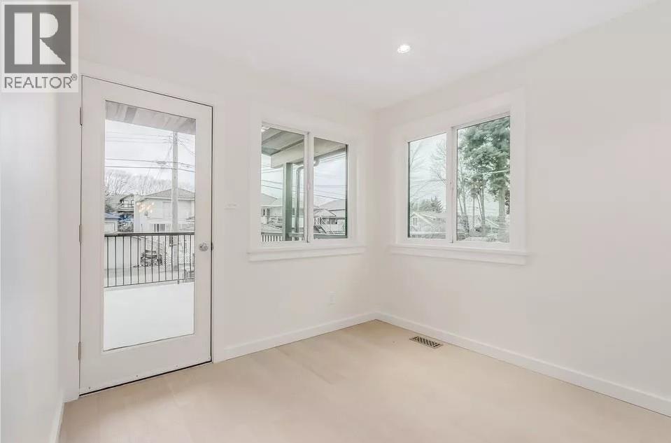 UPPER-2680 Trinity Street, Vancouver, BC, V5K 1E4 - 13