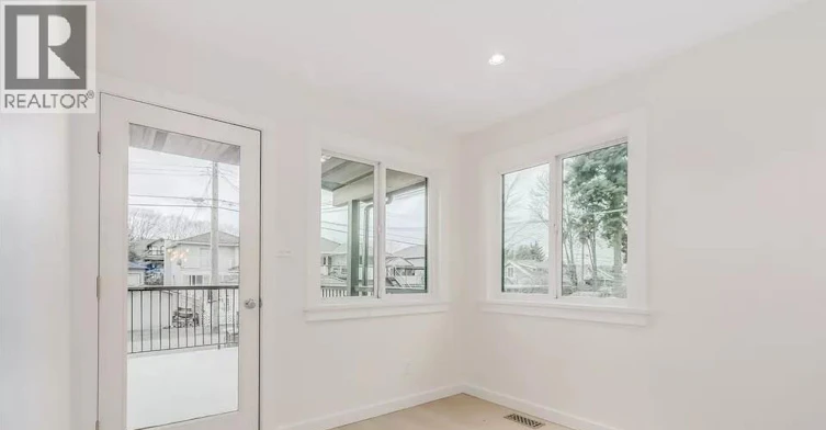 UPPER-2680 Trinity Street, Vancouver, BC, V5K 1E4 - 13
