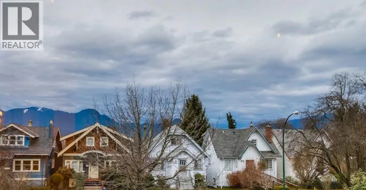 UPPER-2680 Trinity Street, Vancouver, BC, V5K 1E4 - 21