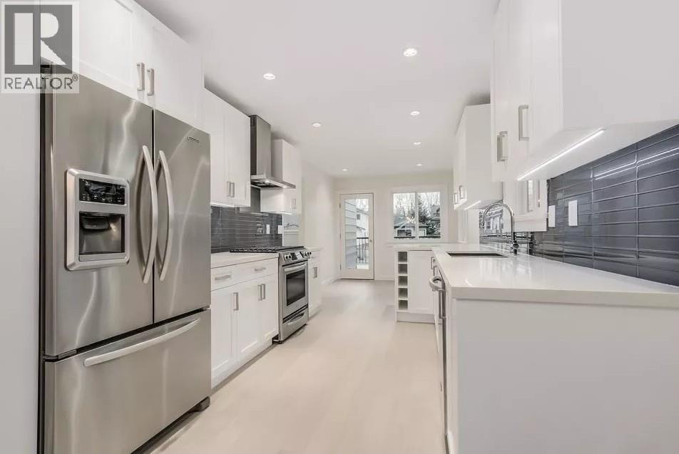 UPPER-2680 Trinity Street, Vancouver, BC, V5K 1E4 - 12