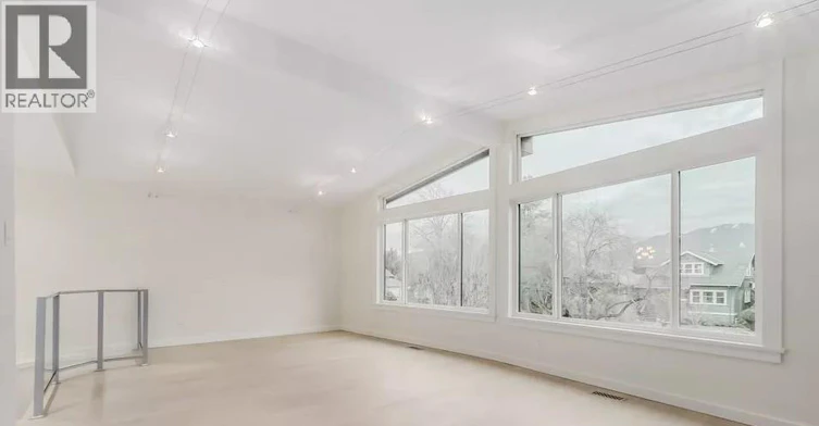 UPPER-2680 Trinity Street, Vancouver, BC, V5K 1E4 - 5