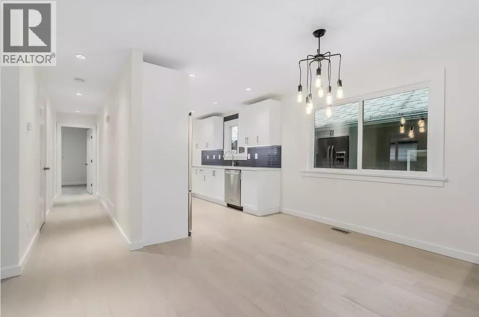 UPPER-2680 Trinity Street, Vancouver, BC, V5K 1E4 - 10