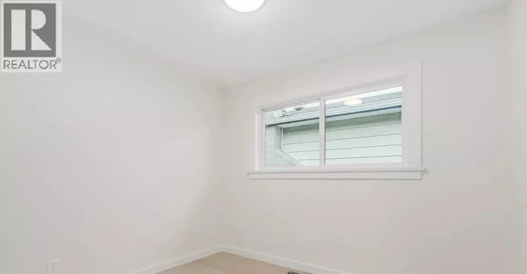 UPPER-2680 Trinity Street, Vancouver, BC, V5K 1E4 - 14