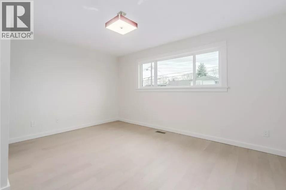 UPPER-2680 Trinity Street, Vancouver, BC, V5K 1E4 - 19