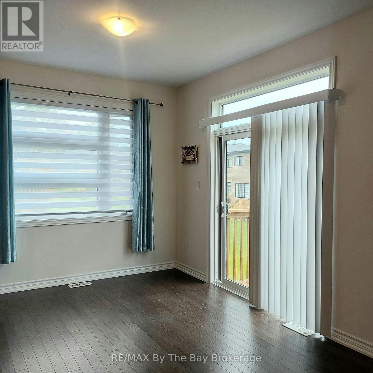 UPPER-92 Berkely Street, Wasaga Beach, ON, L9Z 0K5 - 26