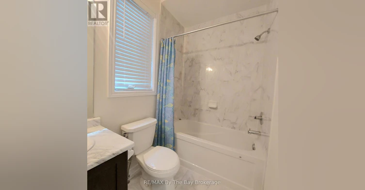 UPPER-92 Berkely Street, Wasaga Beach, ON, L9Z 0K5 - 7