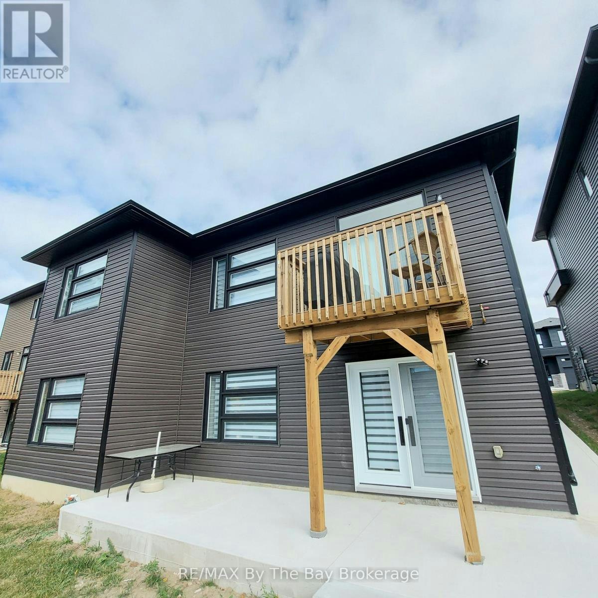 UPPER-92 Berkely Street, Wasaga Beach, ON, L9Z 0K5 - 32