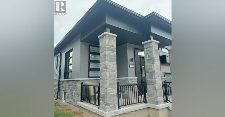 UPPER-92 Berkely Street, Wasaga Beach, ON, L9Z 0K5 - 3