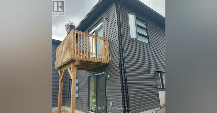 UPPER-92 Berkely Street, Wasaga Beach, ON, L9Z 0K5 - 31