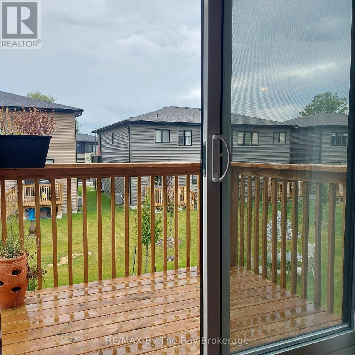 UPPER-92 Berkely Street, Wasaga Beach, ON, L9Z 0K5 - 27