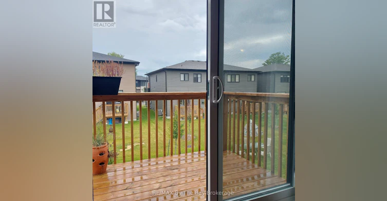 UPPER-92 Berkely Street, Wasaga Beach, ON, L9Z 0K5 - 27