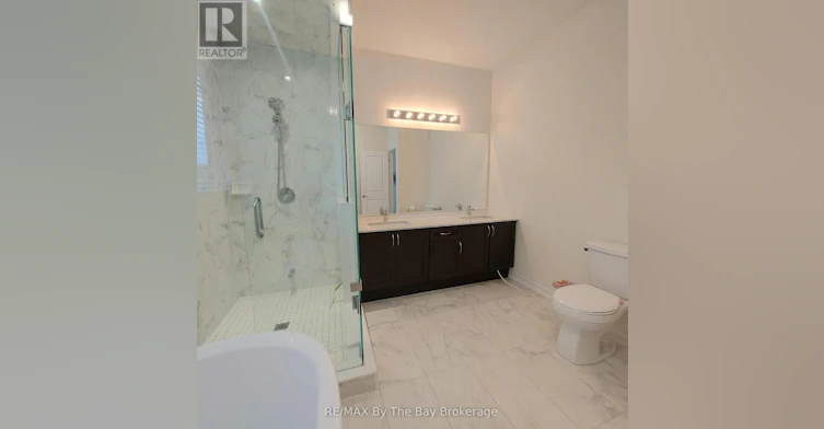 UPPER-92 Berkely Street, Wasaga Beach, ON, L9Z 0K5 - 14