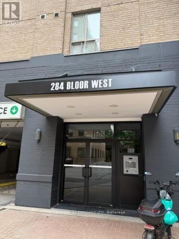 207-284 Bloor Street W, Toronto, ON, M5S 3B8