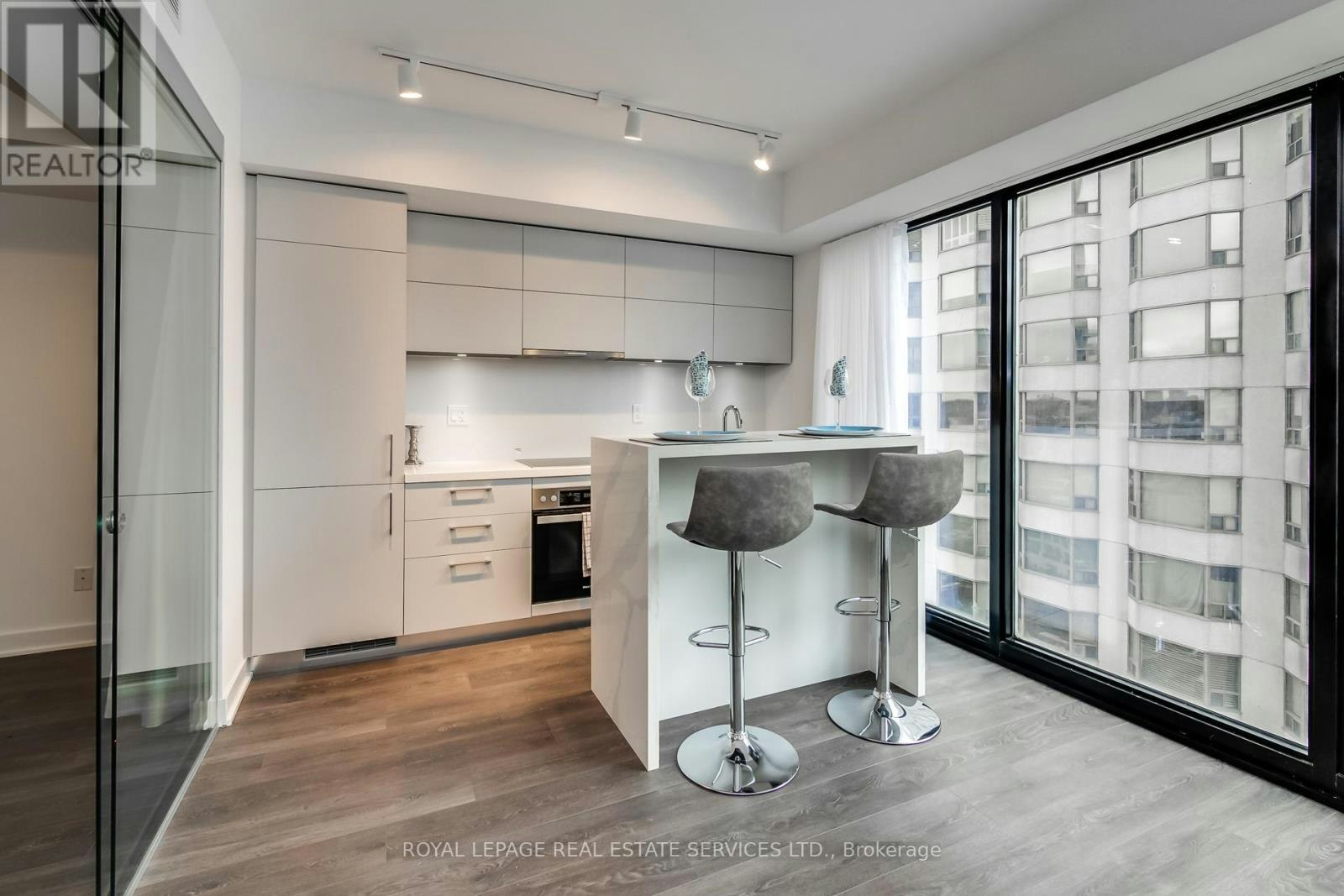 1907-188 Cumberland Street, Toronto, ON, M5R 0B6