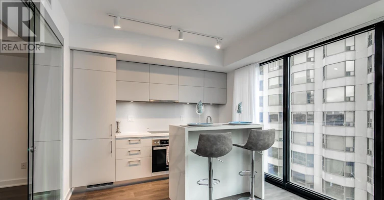 1907-188 Cumberland Street, Toronto, ON, M5R 0B6