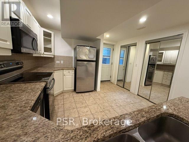 LOWER-12 Lynd Avenue, Toronto, ON, M6R 1T7 - 4