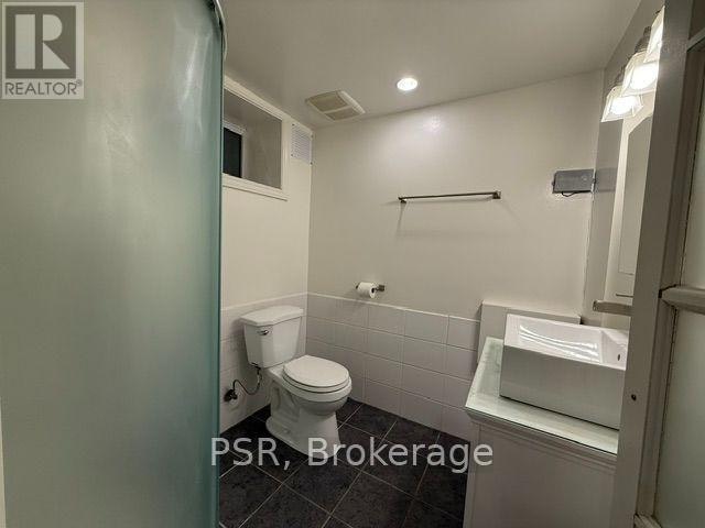 LOWER-12 Lynd Avenue, Toronto, ON, M6R 1T7 - 11
