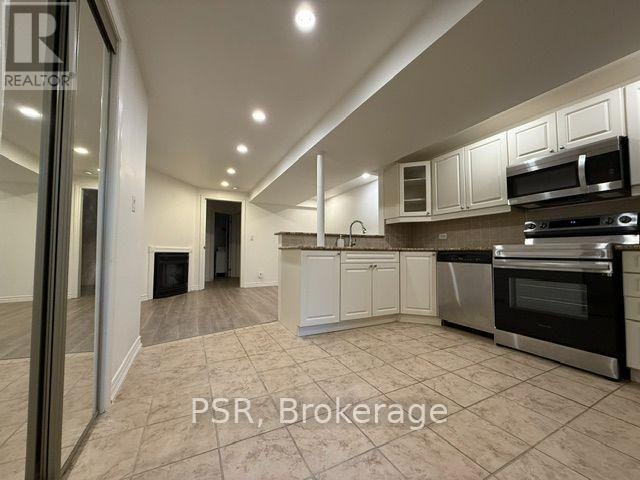 LOWER-12 Lynd Avenue, Toronto, ON, M6R 1T7 - 2