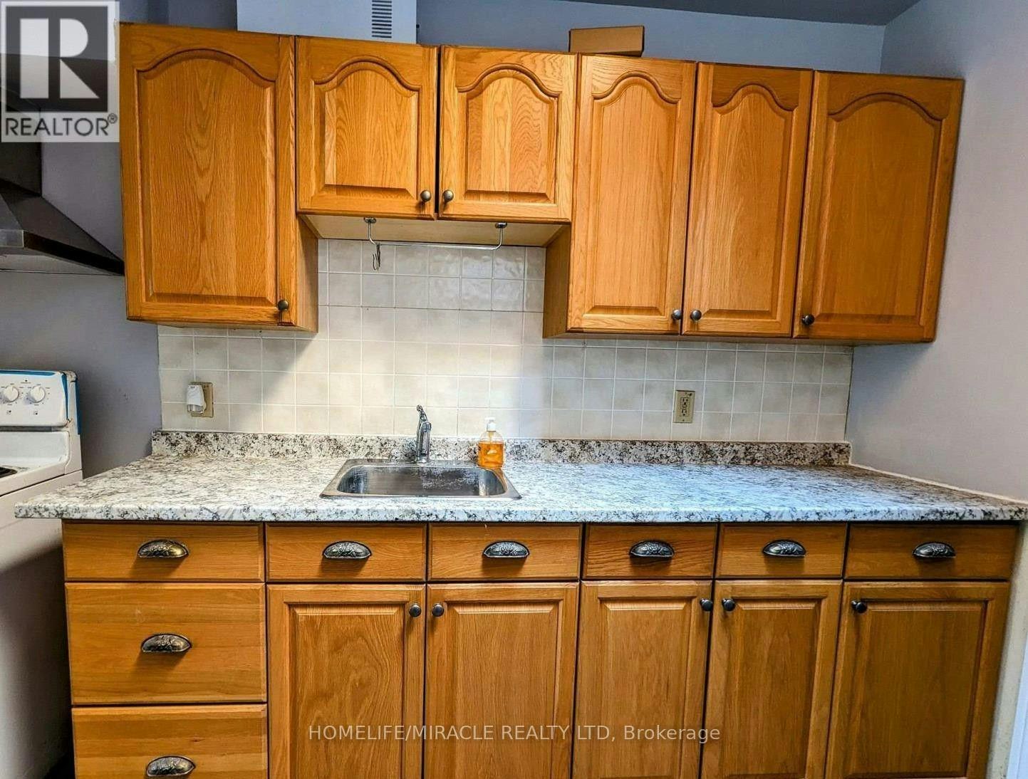 45 Main Street N, Halton Hills, ON, L7G 3H2 - 6