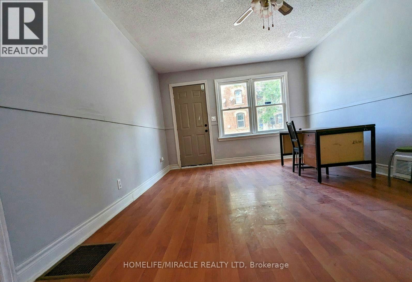 45 Main Street N, Halton Hills, ON, L7G 3H2 - 4