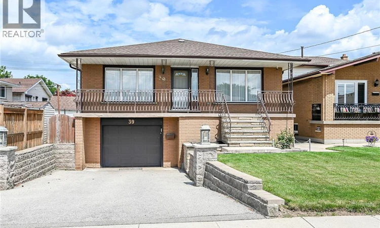 39 Algonquin Court