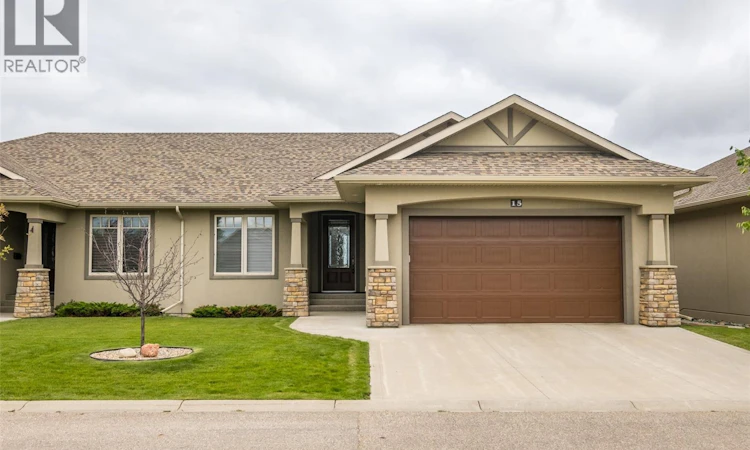 15-2805 Lakeview Drive