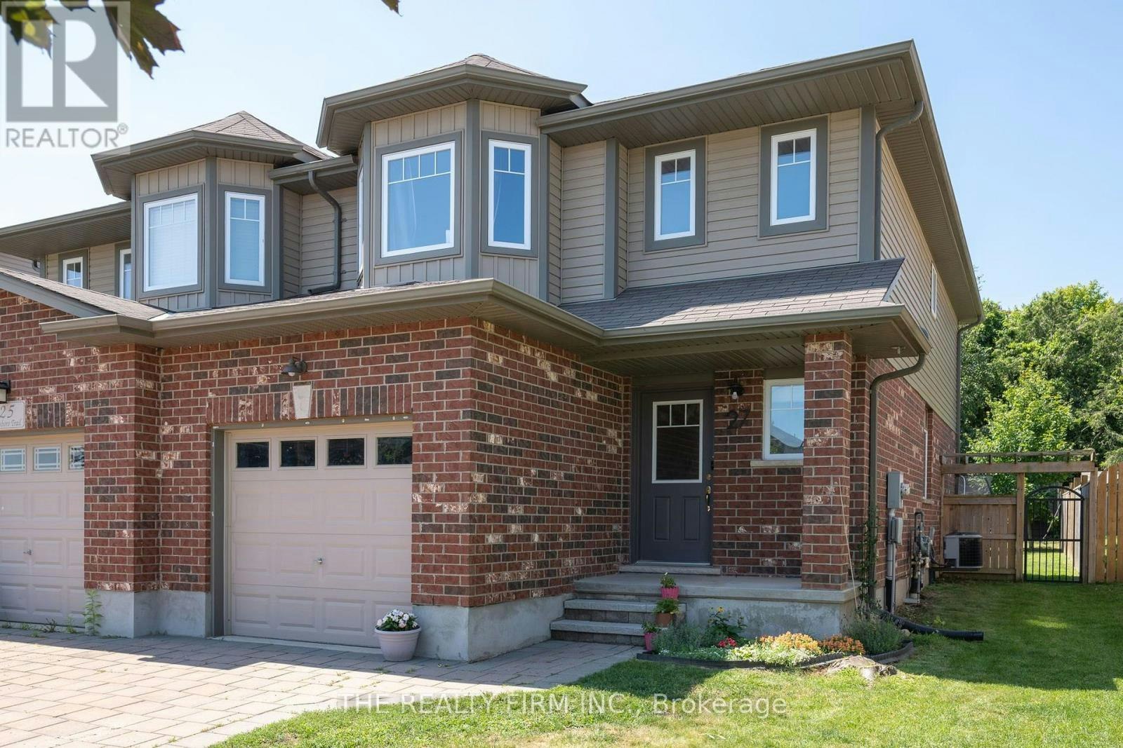 27 Leesboro Trail, Thames Centre, ON, N0M 2P0