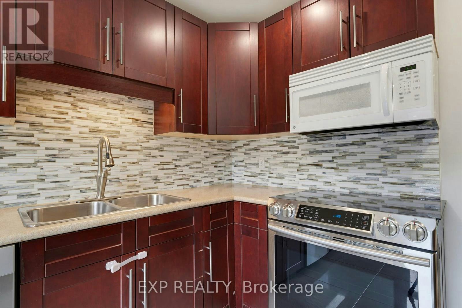 11-890 Cahill Drive W, Ottawa, ON, K1V 9A4 - 7