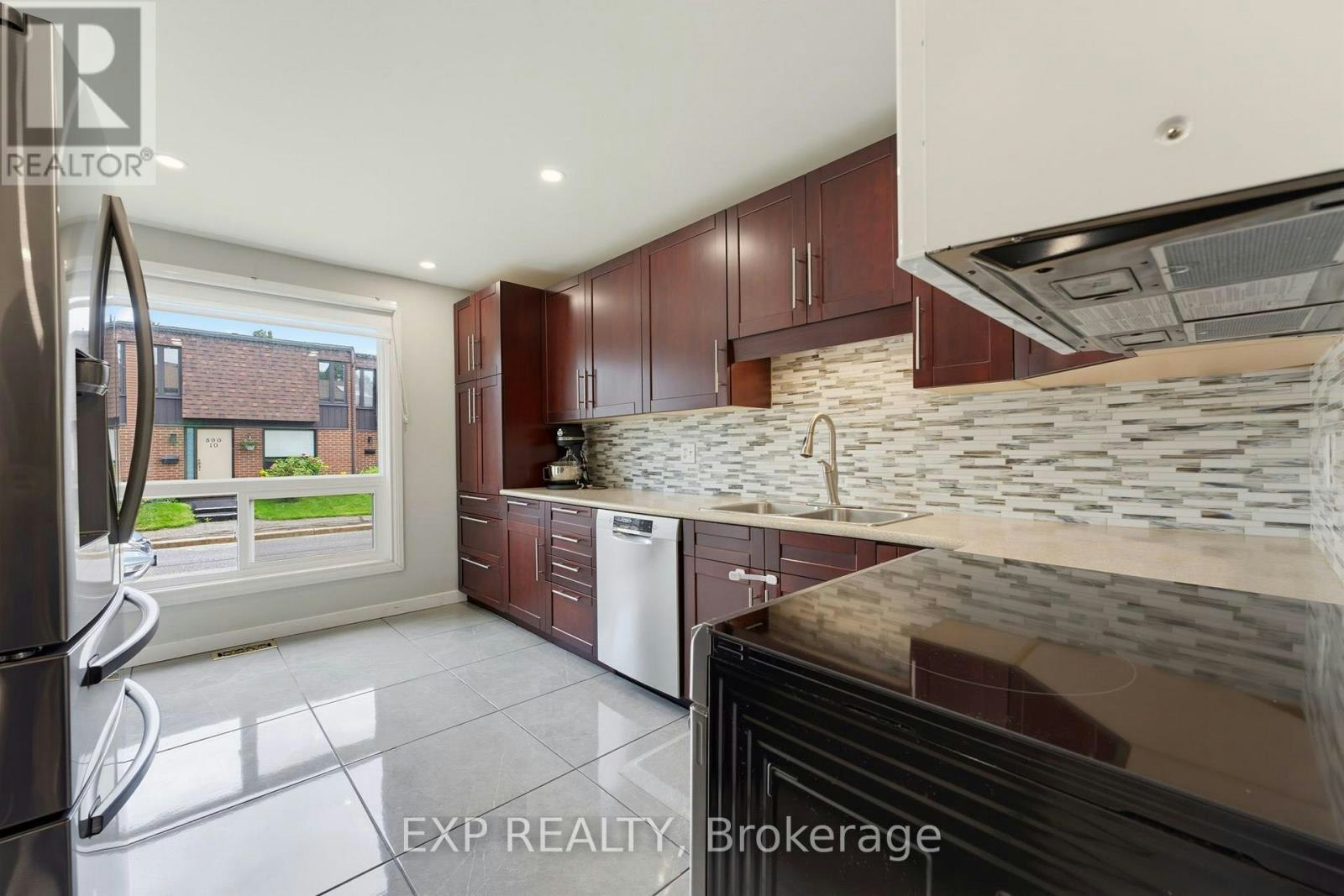 11-890 Cahill Drive W, Ottawa, ON, K1V 9A4 - 8