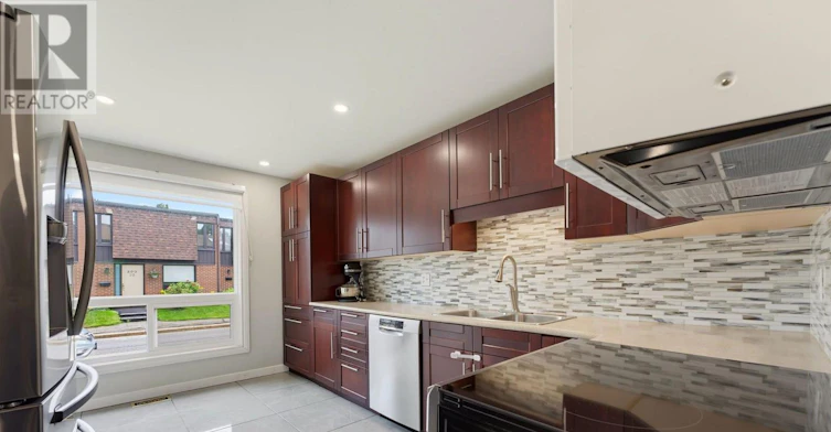 11-890 Cahill Drive W, Ottawa, ON, K1V 9A4 - 8