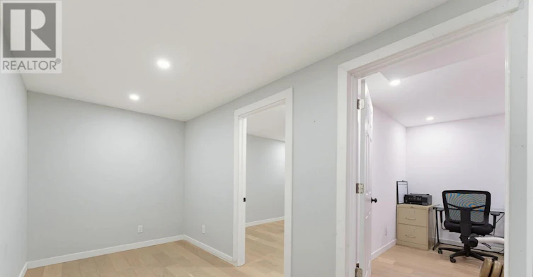 11-890 Cahill Drive W, Ottawa, ON, K1V 9A4 - 24