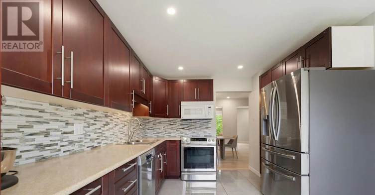 11-890 Cahill Drive W, Ottawa, ON, K1V 9A4 - 9