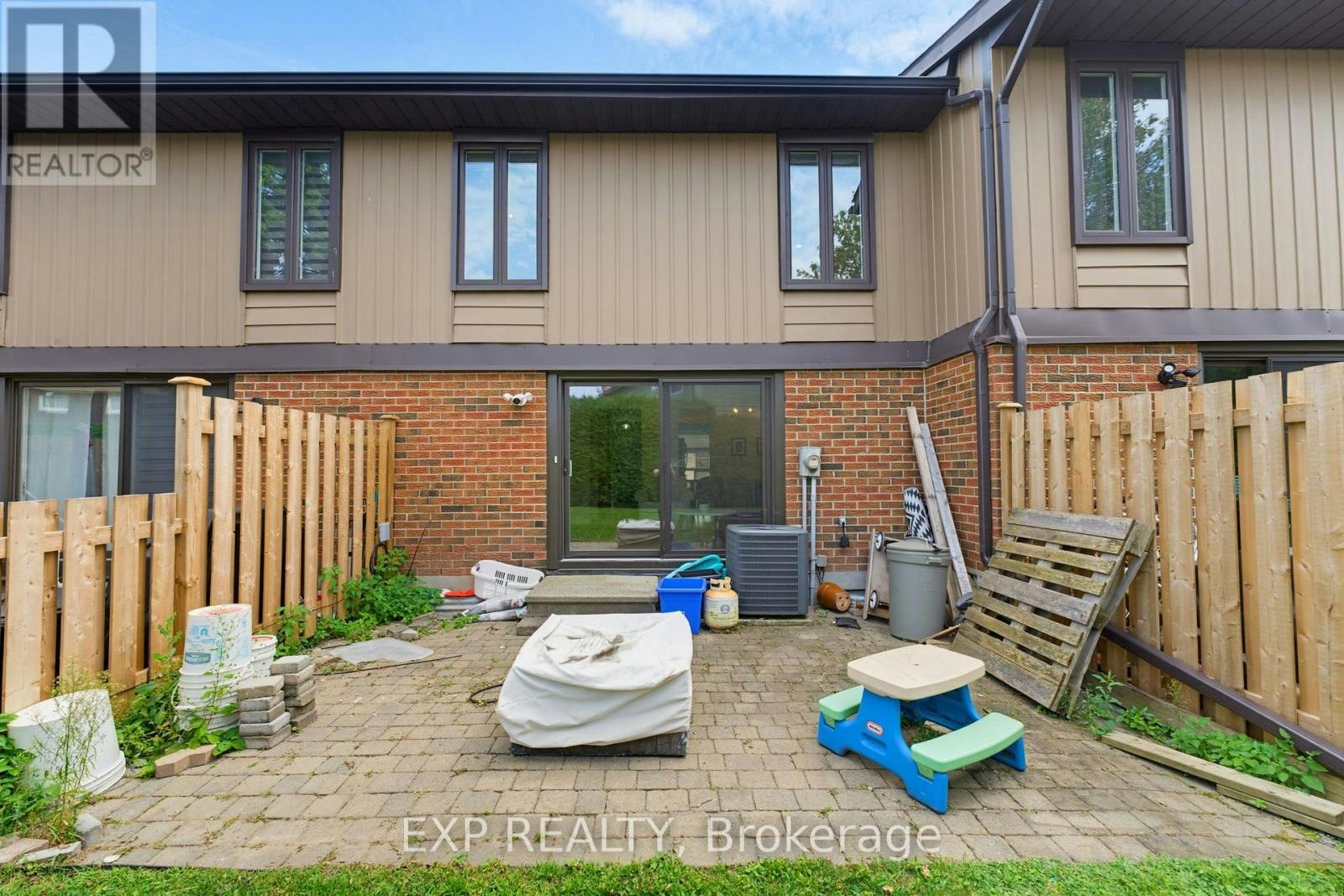 11-890 Cahill Drive W, Ottawa, ON, K1V 9A4 - 28