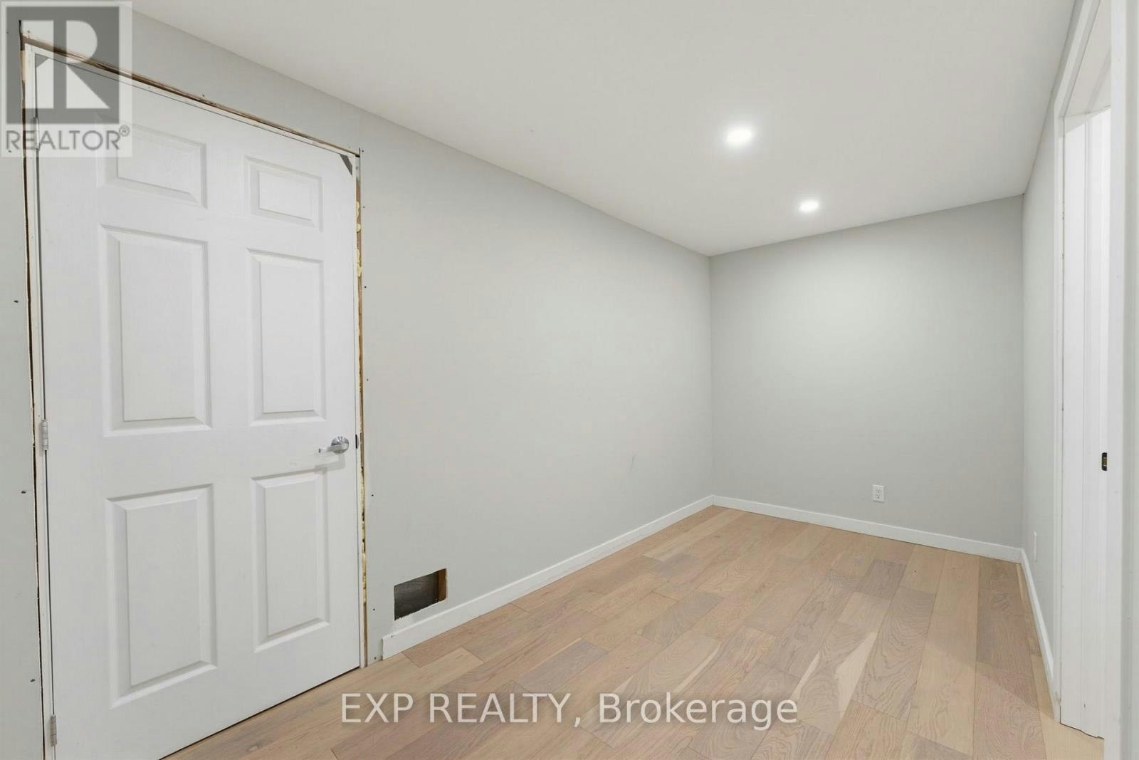 11-890 Cahill Drive W, Ottawa, ON, K1V 9A4 - 23
