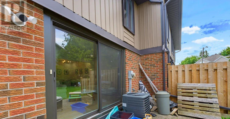 11-890 Cahill Drive W, Ottawa, ON, K1V 9A4 - 30