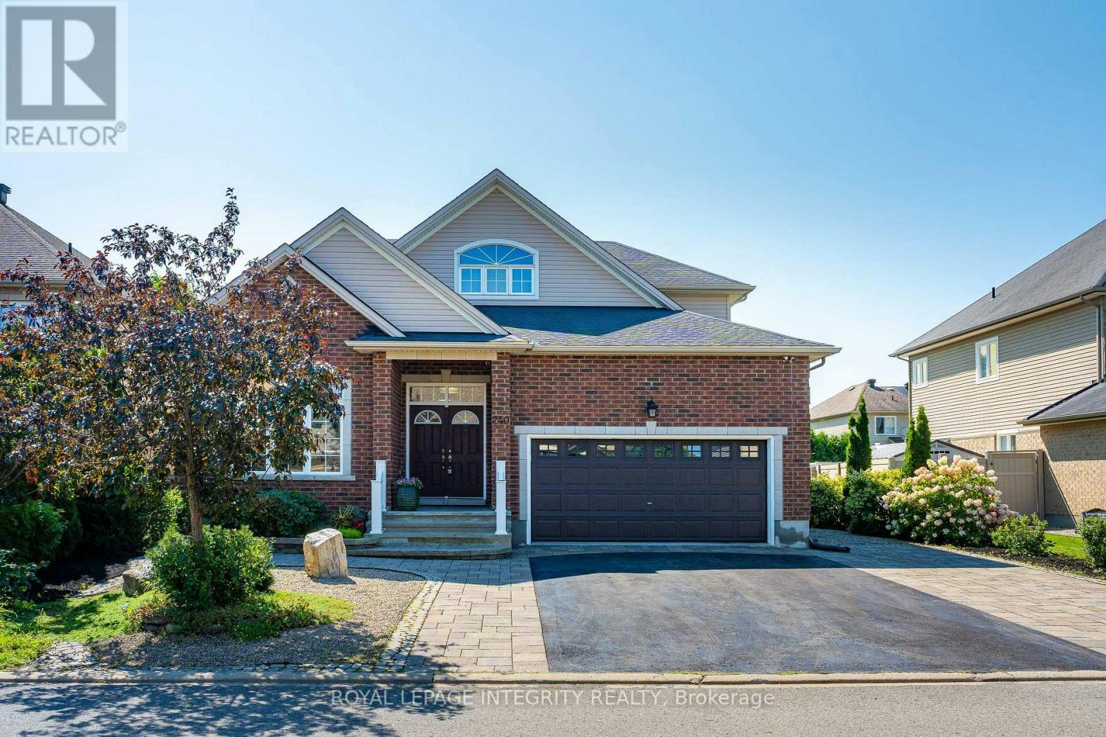 240 Trailgate Street, Ottawa, ON, K1V 0Z9