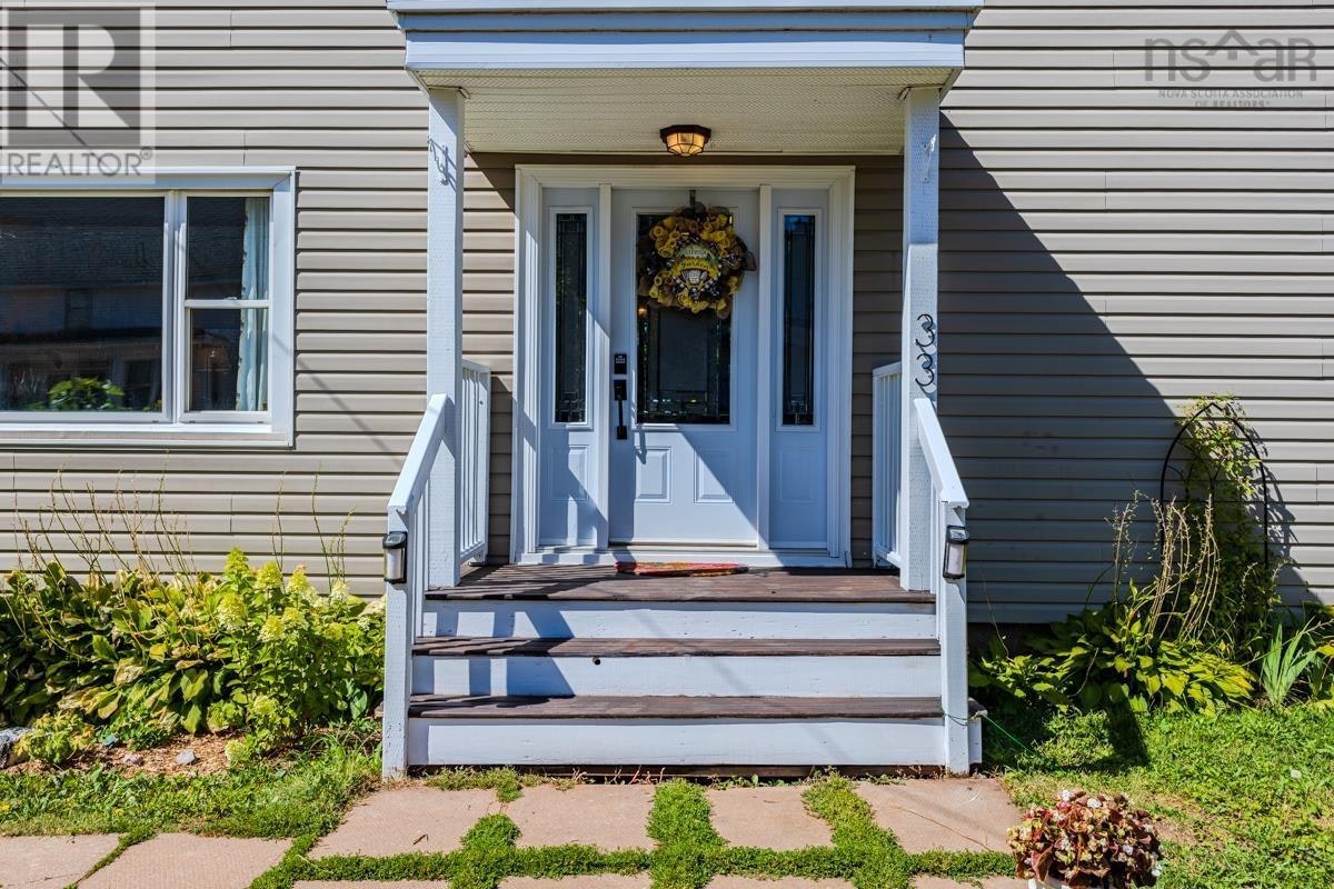 33 Victoria Street, Pugwash, NS, B0K 1L0