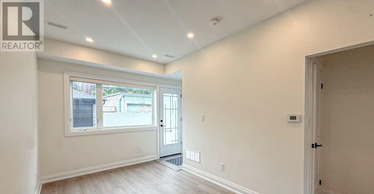 LANEWAY-598 Crawford Street, Toronto, ON, M6G 3K2 - 2