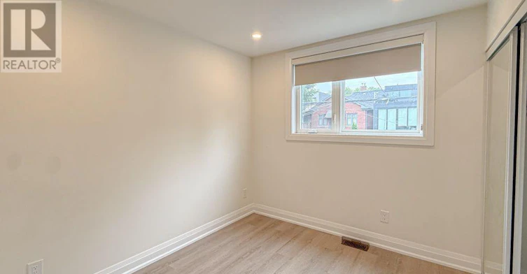 LANEWAY-598 Crawford Street, Toronto, ON, M6G 3K2 - 9